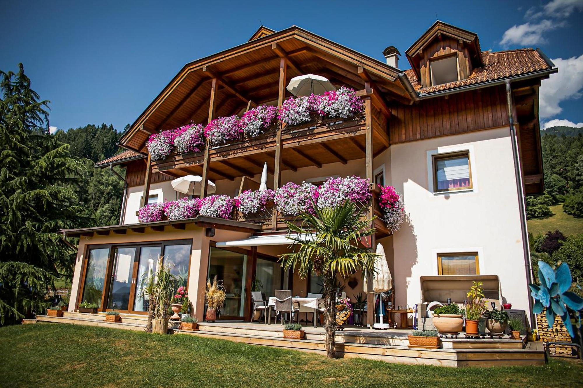 Ferienwohnungen Fischerhaus - Direkt Am See มิลชตัทท์ ภายนอก รูปภาพ