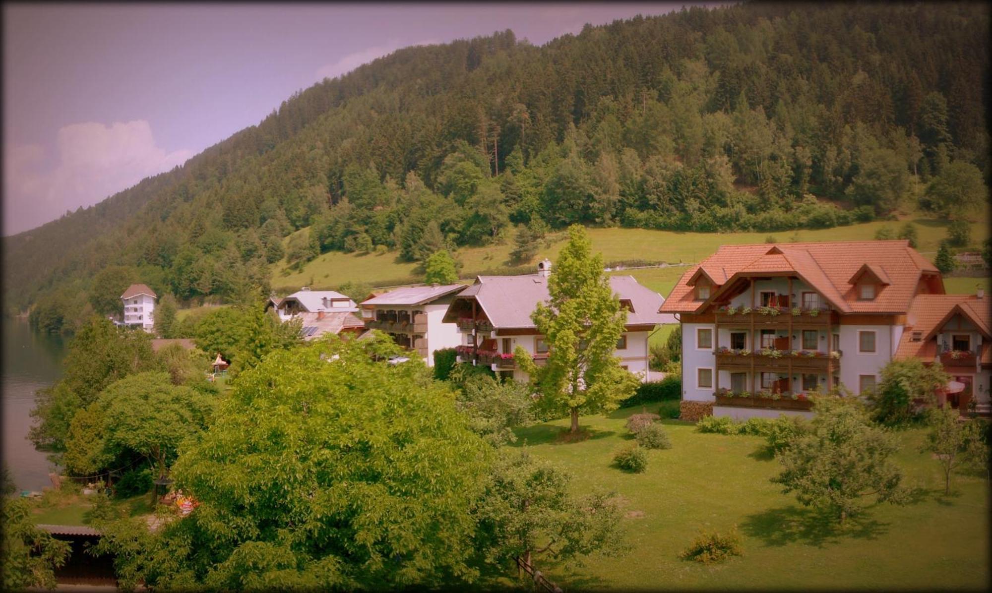 Ferienwohnungen Fischerhaus - Direkt Am See มิลชตัทท์ ภายนอก รูปภาพ