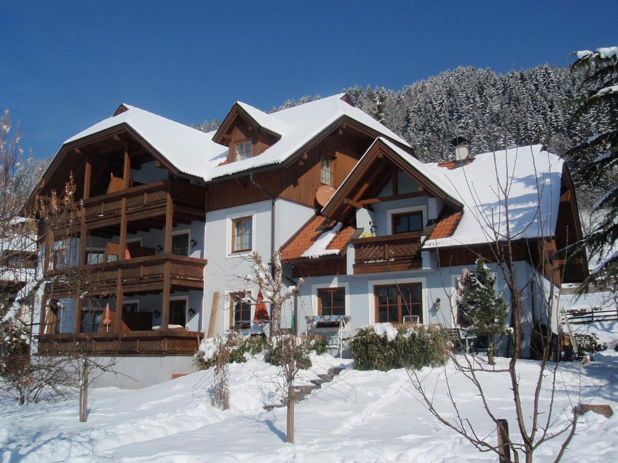 Ferienwohnungen Fischerhaus - Direkt Am See มิลชตัทท์ ภายนอก รูปภาพ