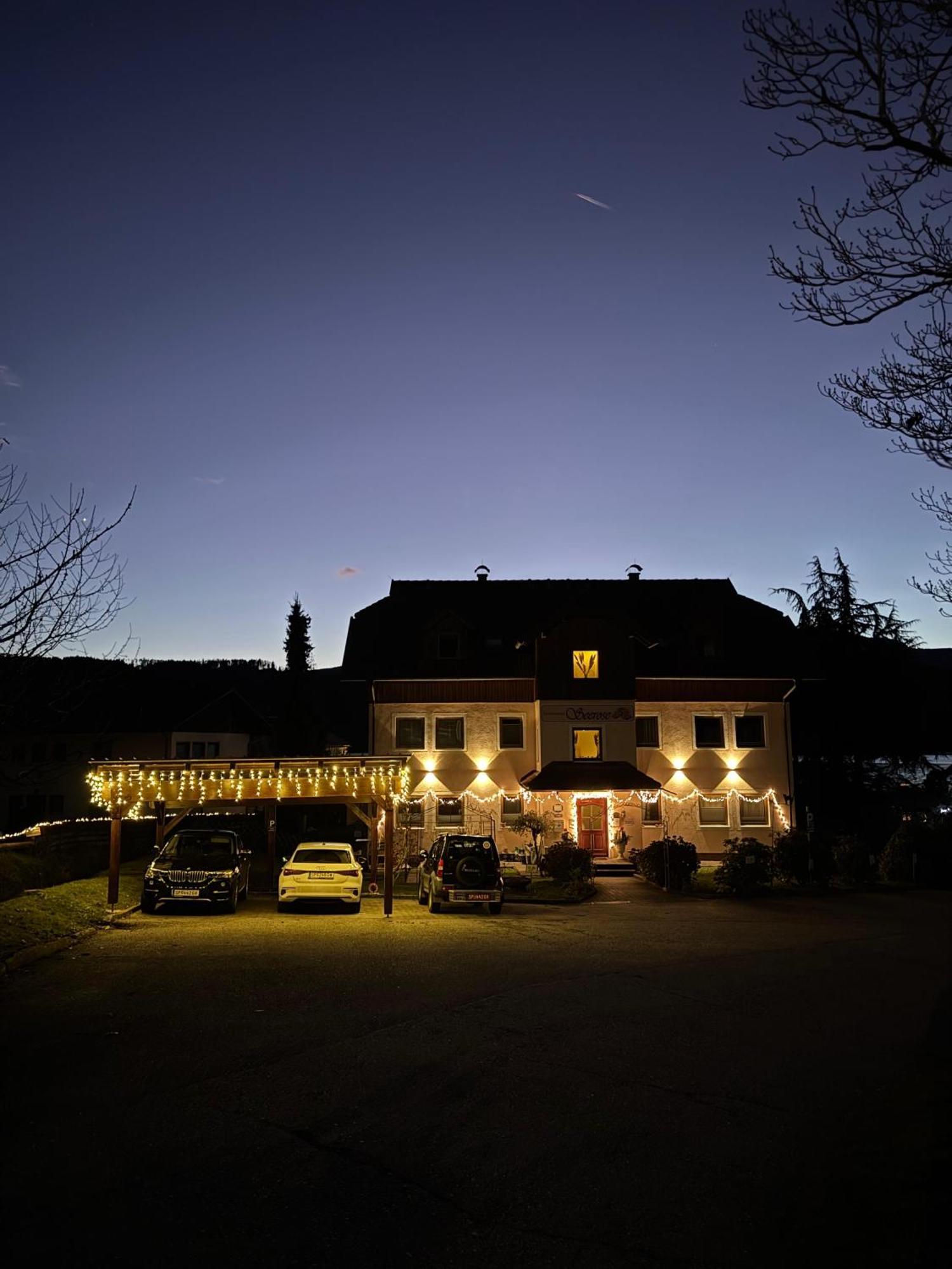 Ferienwohnungen Fischerhaus - Direkt Am See มิลชตัทท์ ภายนอก รูปภาพ